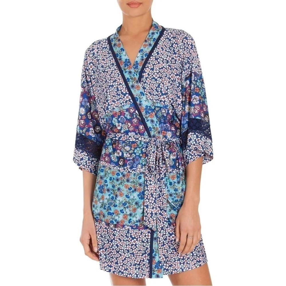 In Bloom By Jonquil Knit Wrap (Floral Kimono Robe Wrap, Lacy Sleeves, Medium)